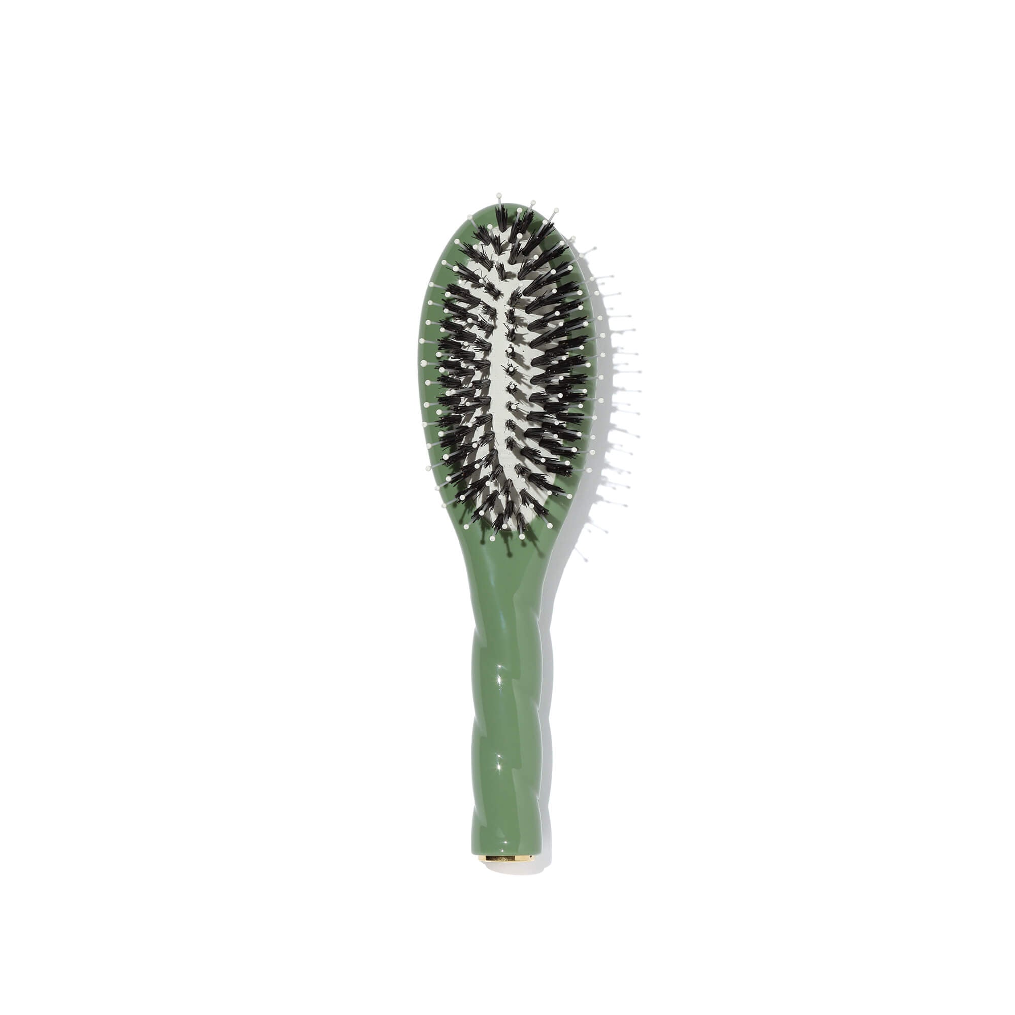 #seo: la petite brosse l'indispensable cuir chevelu sensible la bonne brosse