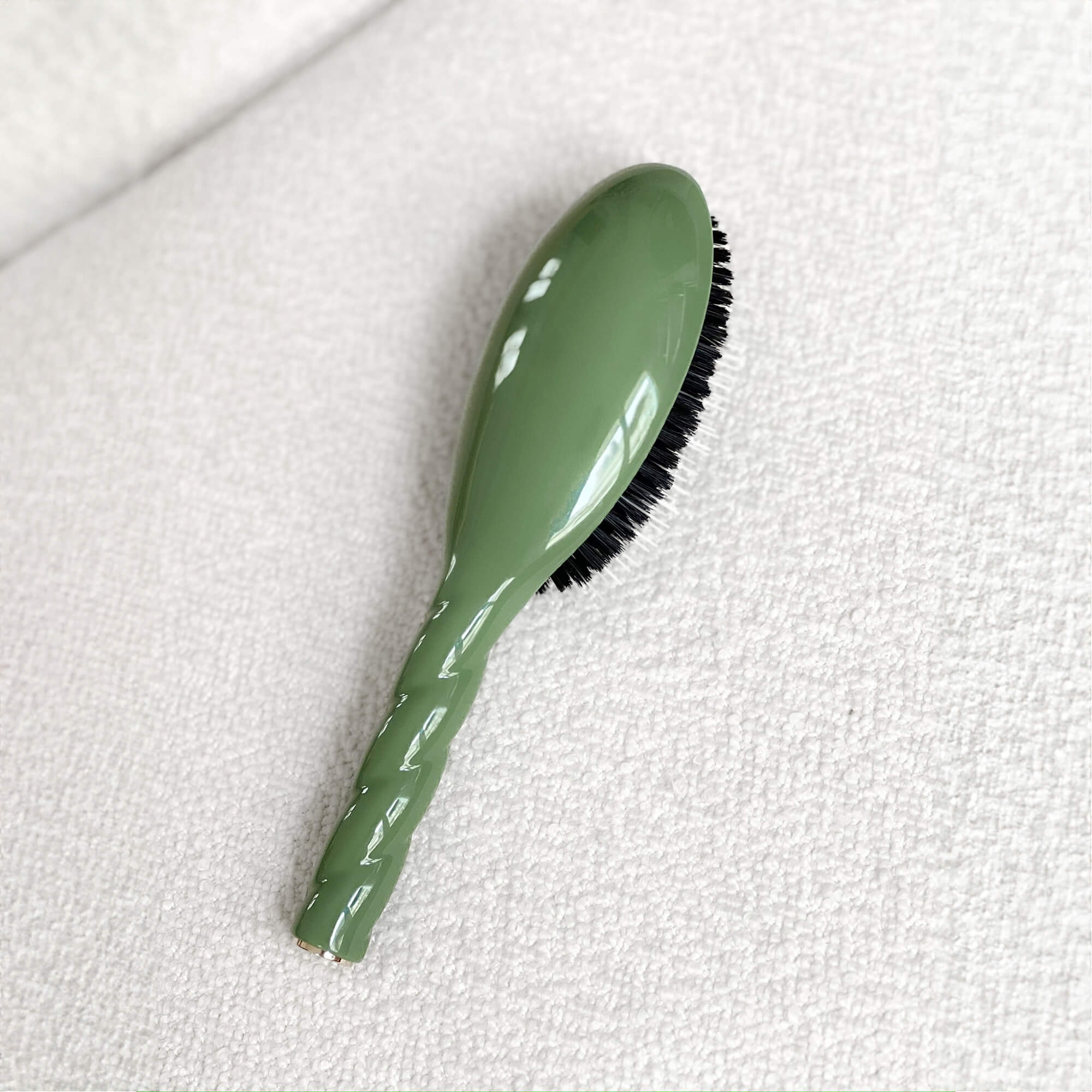 La Brosse N°02 L’indispensable Soin et Démêlage Vert Amande